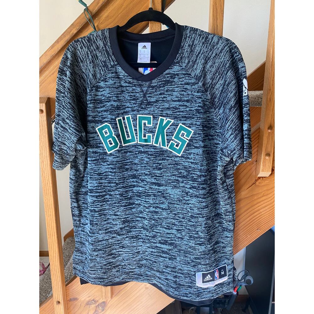 adidas Milwaukee Bucks gray short sleeve shirt